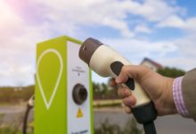 Du garage à la route: L'installation de bornes de recharge pour les véhicules électriques